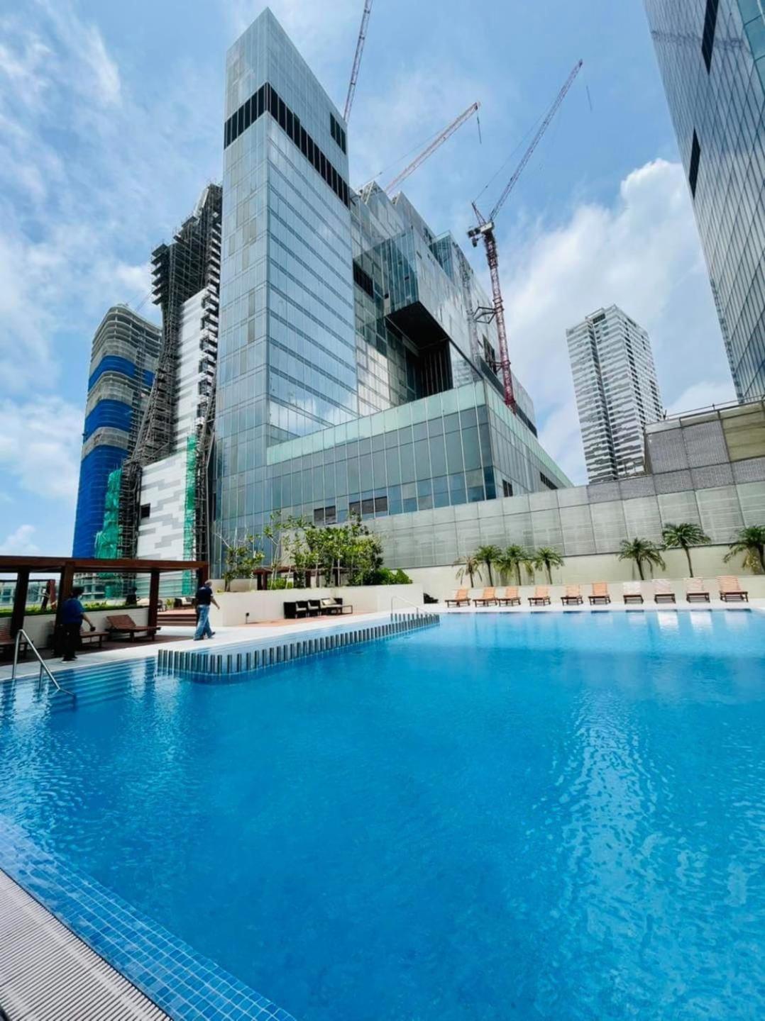 Brand New Water Front Luxury Cinnamon Suites Apartment In Heart Of Colombo City المظهر الخارجي الصورة